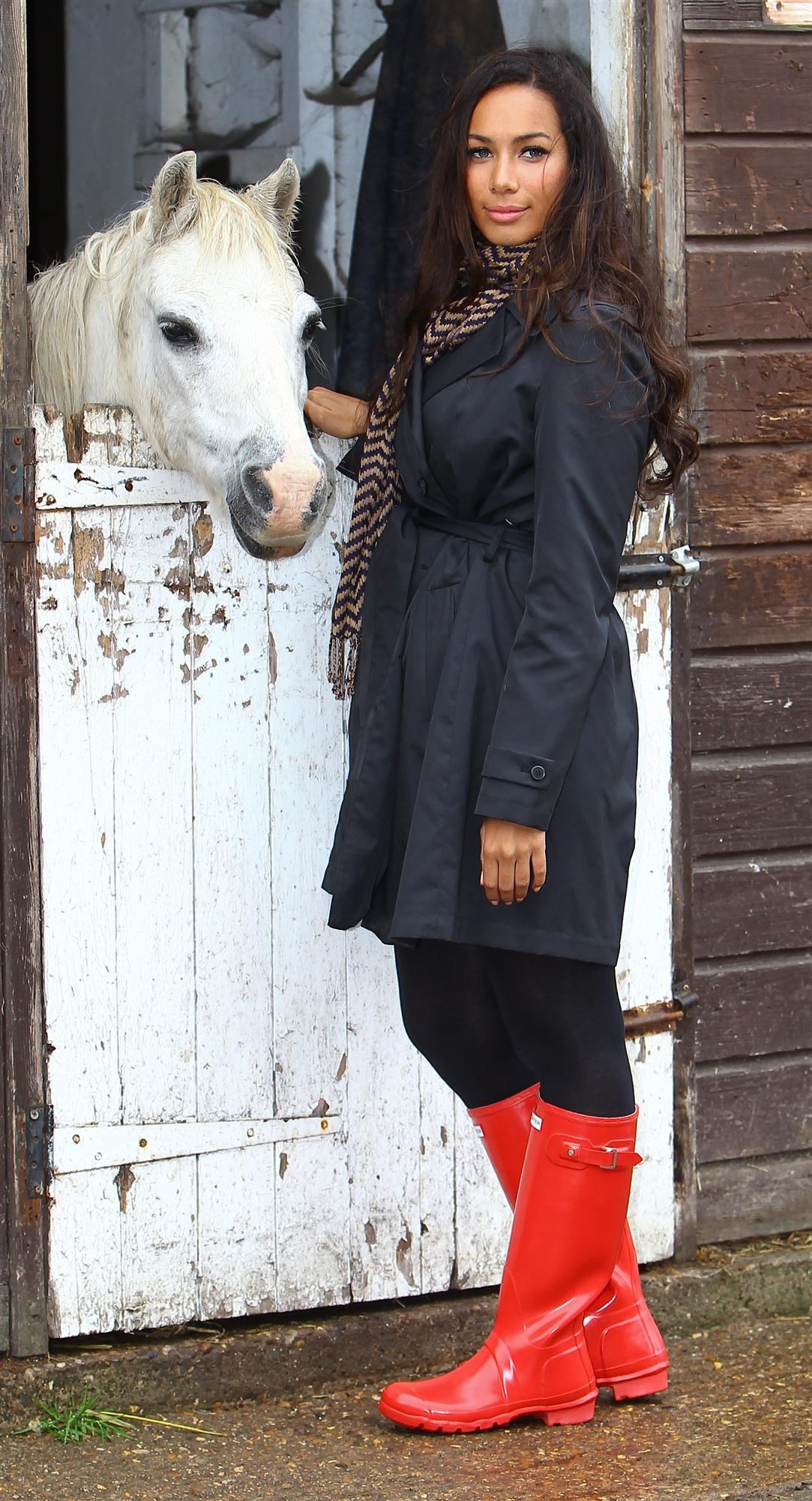 Leona Lewis visits the Hopefield Animal Sanctuary - Photos | Picture 98756